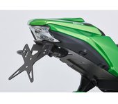 PROTECH Kit de soporte de matrícula  que incluye reflector y placa de acero inoxidable ligero/aluminio recubierto de polvo negro - Negro
