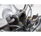 SW-Motech h=20 mm. Negro. Suzuki GSX-S 1000/ F/ SK (15-). - h=20 mm. Negro. Suzuki GSX-S 1000/ F/ SK (15-). - Negro