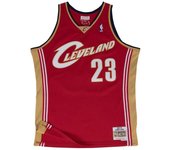 Camiseta mitchell & ness lebron james cleveland cavaliers rojo ho