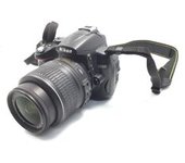 CAMARA DIGITAL REFLEX NIKON D5000+AF-S DX 18-55MM 1:3.5-5.6G VR
