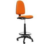 Piqueras y Crespo Ayna Taburete - Taburete ergonómico con Mecanismo de Contacto Permanente, Regulable en Altura y aro reposapiés - Asiento y Respaldo tapizados en Tejido símilpiel Color Naranja