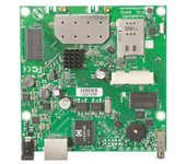 Mikrotik Rb912uag-5hpnd Con Cpu Atheros De 600mhz, 64mb De Ram, 1xgigabit Lan, Usb, Minipcie, Wireless Integrado De Dos Cadenas