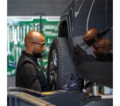 Feu Vert Reparación de pinchazos con desmontaje de neumáticos