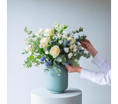 Flores a Domicilio - Ramo de flores con Rosas Blancas - Ocean Eyes - COLVIN
