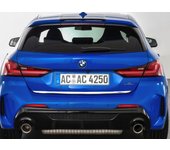BMW 1er F40 Hatchback 2019+ Embellecedor cromado para maletero - Detalle de portón trasero - Detalle trasero de coche premium - Realzador de brillo