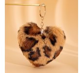 Llavero con forma de corazón con estampado de leopardo y colgante de bola de pelo, estilo europeo americano Leopard keychain 0242