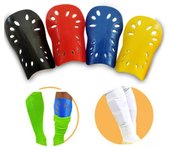 1 par de espinilleras de plástico para fútbol, protectores de piernas para niños y adultos, transpirables. For kids