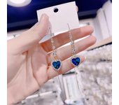 Pendientes largos de plata 925 con cristales azules en forma de corazón: elegantes, versátiles y lujosos. E2018 oro