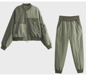 Moda femenina otoño/invierno 2023: Conjunto de chaqueta de patchwork y pantalón de nailon Extra Small