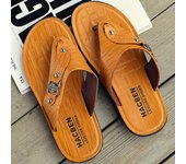 Chancletas baratas de goma de las sandalias de la playa de la liquidación de las únicas chancletas suaves de goma de la PU de los hombres para los hombres 39 marrón