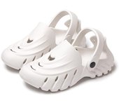 Recién llegado, zapatos de verano para hombre, zapatillas para hombre, calzado para jardín antideslizante, sandalias de playa informales, zapatos para Chef, zapatos de enfermera y Doctor, chanclas 36