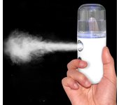 Rociadores faciales Nano Spray Mist Vaporizador facial humidificador Agua hidratante portátil blanco