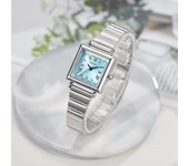 Reloj cuadrado medieval para mujer, pequeño reloj cuadrado con correa de acero, reloj compacto para mujer