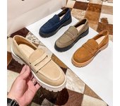 Mocasines retro estilo británico para mujer 2024: Cómodo e informal zapato de piel esmerilada con tacones y suelas gruesos, perfecto para primavera y otoño.