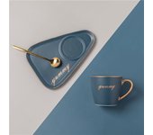 Color sólido Estilo nórdico Taza de café chapada en oro Taza de agua de cerámica Taza Taza de desayuno Taza de leche Té de la tarde Taza de café Plato Juego de dos piezas
