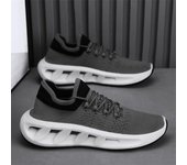 Zapatos de hombre transpirables de verano 2024, nuevos zapatos deportivos informales de malla Flyweave para estudiantes. 39