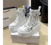 Nuevas botas de media pantorrilla de estilo gótico con plataforma de vampiro para cosplay de mujer, botas de moto cómodas con cuña de invierno para mujer 36