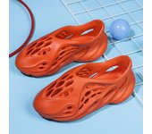 Zapatos de playa para niños con agujeros de coco, verano 2025, para padres e hijos, sandalias de suela blanda para niños y niñas. 22-23 negro