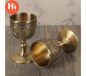 Hola patrón de tallado europeo, copa de whisky de Metal Vintage Castillo hecha a mano, copa pequeña, herramientas de barra de vidrio de vino de cobre