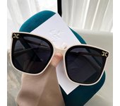 Gafas de sol en línea Gafas de sol con temperamento de celebridades Conducción femenina Gafas adelgazantes anti-ultravioleta.