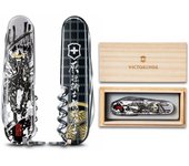 Navaja multifuncional VICTORINOX Sengoku Ieyasu Swiss Army para prevención de desastres. Fabricada en Suiza con 14 paulownias especiales y escudo de la familia Warlord. Navaja Jutoku.