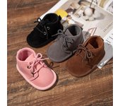 Botas para niños, botas cortas antideslizantes con suela de goma, zapatos individuales, zapatos con cordones para bebés y niños pequeños 13