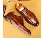 Zapatos de negocios informales de cuero para hombre, primera capa de piel de vacuno, puntiagudos, suela marrón clara, zapatos formales de cuero suave para hombre. 40 negro