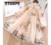 Vestido de manga larga para niñas Vestido de princesa bordado con flores Vestido de palacio con mangas abullonadas Vestido para niñas 150 beige