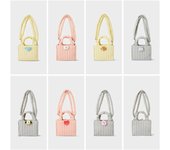 Insignia de muñeca con cara BT21 de Line Friends, acolchada, de 2 vías (Bolso de mano/Bolso cruzado) Bolso (7 opciones) COOKY