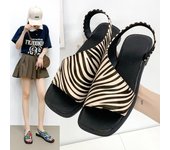 Sandalias de verano nuevas con punta abierta y cabeza cuadrada retro para mujer, cómodas zapatillas romanas planas 35 de impresión de leopardo