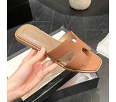 Zapatillas de suela plana Xiaoxiangfeng para mujer 2025 nuevas en forma de H de una sola palabra, las zapatillas de playa se pueden usar al aire libre en agua mojada 35 blanco