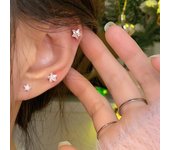 Pendientes bañados en plata S925 MINI piercing Cochlear stud Dulces y geniales pendientes de estrella flash Pendientes de botón compactos apilados con circonita de estrella de cinco puntas