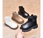 Nuevas botas para niños y niñas. Botas de cuero modernas y versátiles. 21