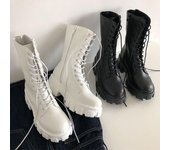 Nuevas botas de media pantorrilla para mujer, zapatos de plataforma, botines de moda de invierno 2025, botas de nieve Chelsea con cordones y tacones deportivos planos para mujer 35 negro