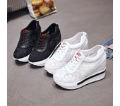 2024 Zapatos de plataforma de moda para mujer Verano 2024 Tacones cómodos para exteriores Mocasines de mujer Zapatos casuales con agujeros transpirables 37 blanco