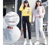 Pantalones vaqueros blancos con agujeros rotos para mujer, cintura alta, sección fina de primavera, nuevos pantalones de mendigo sueltos y rectos de nueve puntos 25