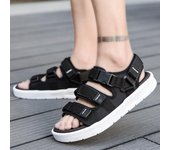Sandalias de hombre Verano Nuevas sandalias casuales Tendencia de los hombres Zapatos de playa deportivos transfronterizos Estilo de los hombres 39 blanco