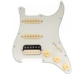 Golpeador precableado Musiclily Pro SE de Alnico 5 con pastilla y interruptor Super de 5 vías para guitarra eléctrica ST Strat de 3 capas en blanco envejecido ST-HSS-60SE