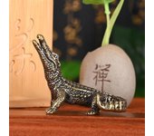 Figuras en miniatura de cocodrilo de bronce antiguo Estatua de caimán en miniatura de latón vintage Adornos de escritorio Decoración de Feng Shui para el hogar Manualidades