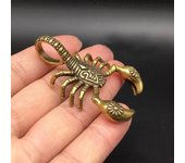 Figuras en miniatura de escorpión de latón vintage, adornos pequeños para escritorio de oficina, accesorios de decoración para el hogar, juguetes para niños, regalos