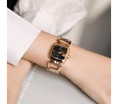 Reloj cuadrado pequeño con correa de acero, reloj de lujo ligero para mujer, reloj de pulsera de temperamento simple, reloj de diamantes de imitación para mujer
