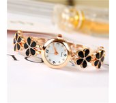 Reloj de moda para damas estilo trébol de cuatro hojas, lindo y delicado reloj para niñas, relojes para mujeres, relojes para estudiantes negro