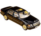 1/24 Benz W140 320SEL Modelos de coches de juguete Aleación fundida a presión con sonido y luz Función de retroceso de las ruedas traseras Modelos de vehículos Coleccionables Regalos blanco