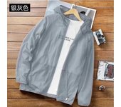 Ropa de protección solar para hombre, de verano, fina, transpirable, de seda helada, talla grande, ropa de piel, ropa de pesca, chaqueta de protección solar, chaqueta tipo cárdigan para exteriores. XS blanco