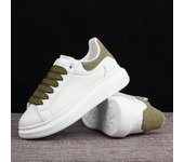 Zapatos blancos pequeños con superficie de malla transpirable de verano, zapatos de plataforma informales para hombre, zapatos de viaje para parejas, zapatos de Skateboard para estudiantes 35 blanco