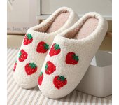 Nuevas zapatillas cómodas de algodón para el hogar con bonitos dibujos de fresa para invierno para hombres y mujeres, zapatillas cálidas de algodón con suela gruesa 35-36 rojo/negro
