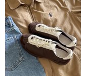 Zapatillas de ballet de piel de vaca para entrenamiento: zapatillas deportivas retro de suela blanda para mujer, nuevo estilo informal de combinación de colores 2025 37 marrón