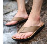 Zapatos de verano para hombre, zapatillas planas de cuero genuino, zapatillas de vacaciones, chanclas antideslizantes de marca para hombre 39 negro