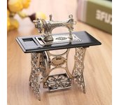 Mini máquina de coser en miniatura para casa de muñecas a escala 1/12, regalo de decoración artesanal