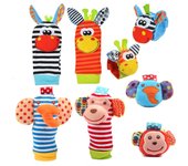 Juguete infantil para bebé, cascabeles suaves, correa para mano y muñeca, sonajeros/calcetines de animales, buscadores de pies, juguetes de desarrollo